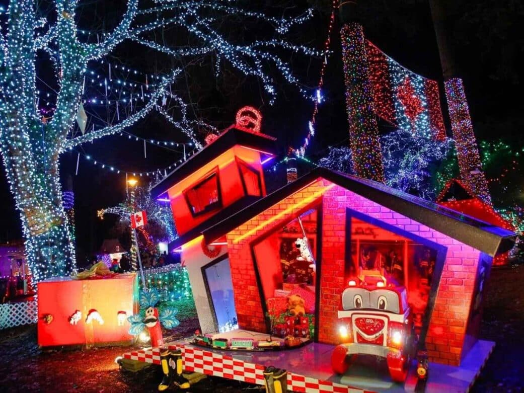 that’s the bright nights christmas train at stanley park—decked out in full holiday spirit by bc’s firefighters whimsical, over-the-top, and full of charm it’s not just lights—it’s tradition this is stanley park at christmas